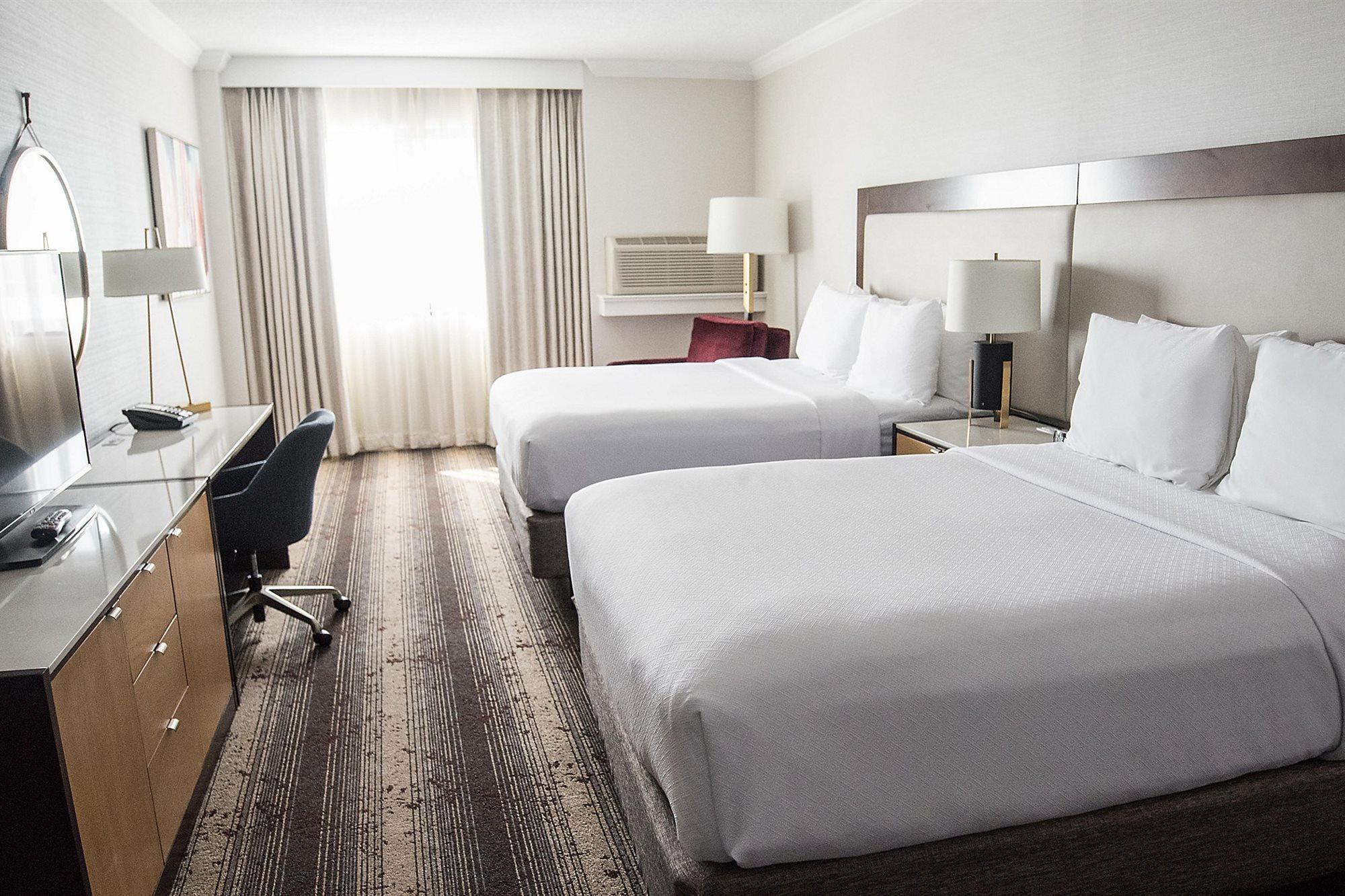 Crowne Plaza Edison By Ihg Hotell Exteriör bild
