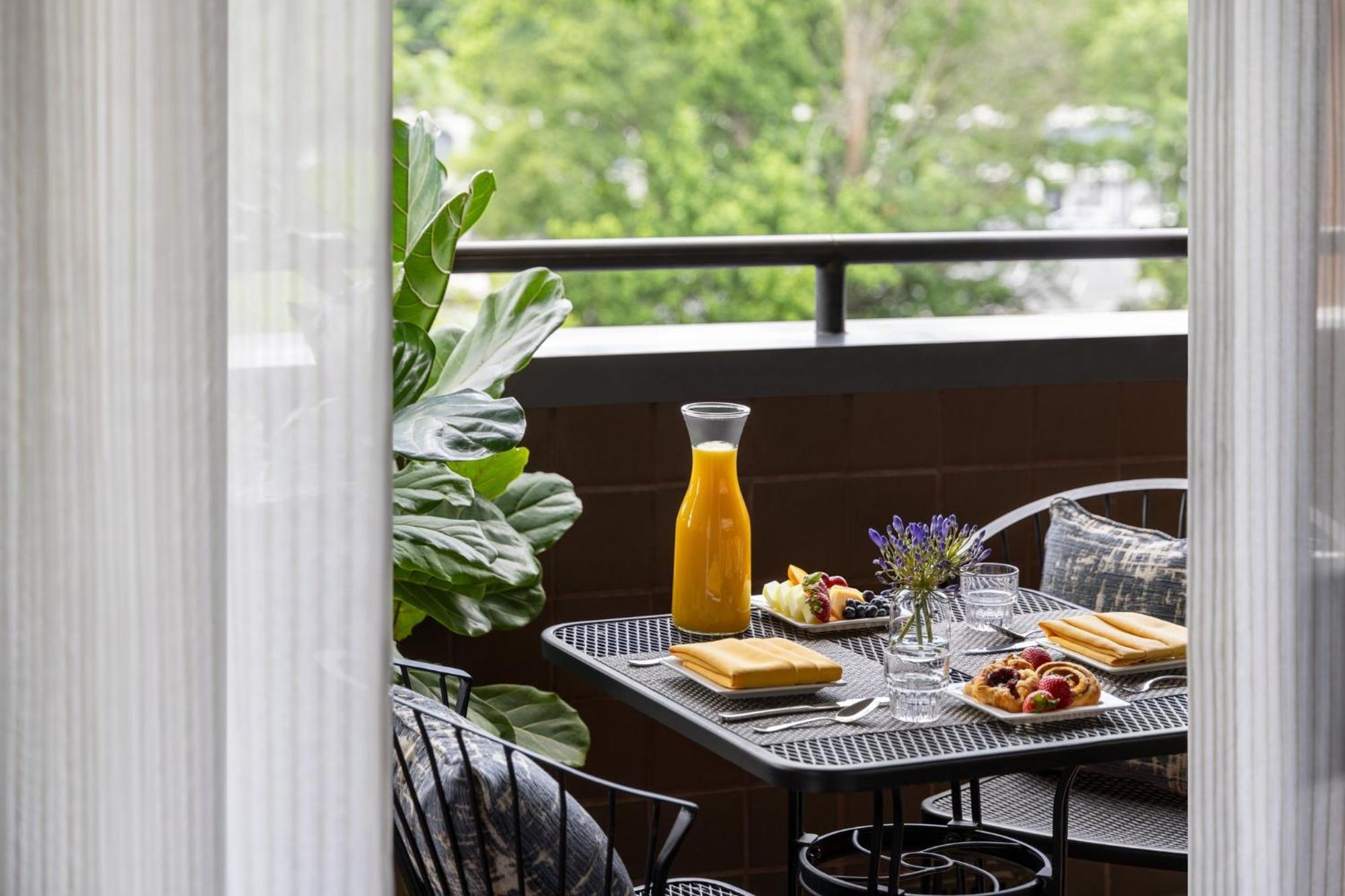 Crowne Plaza Edison By Ihg Hotell Exteriör bild