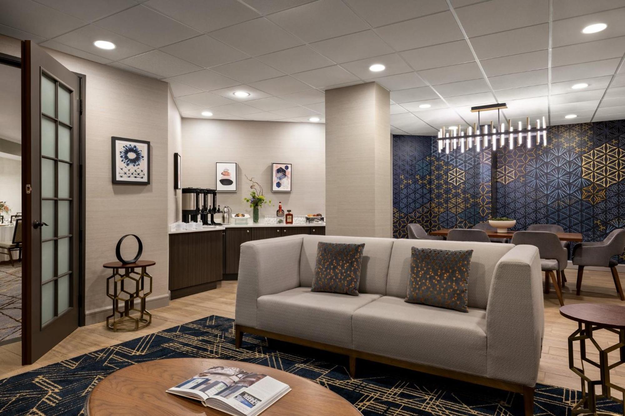 Crowne Plaza Edison By Ihg Hotell Exteriör bild