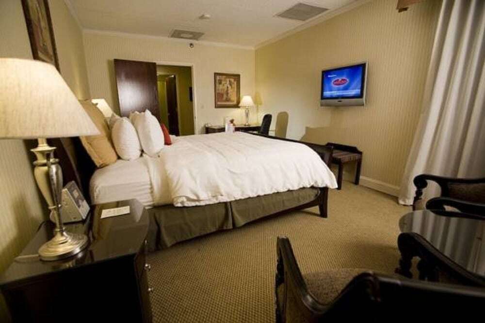 Crowne Plaza Edison By Ihg Hotell Exteriör bild